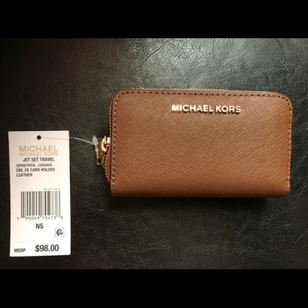 Michael Kors - Picture 2 of 6